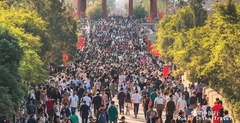 Summer is the peak tourist season in Xi'an