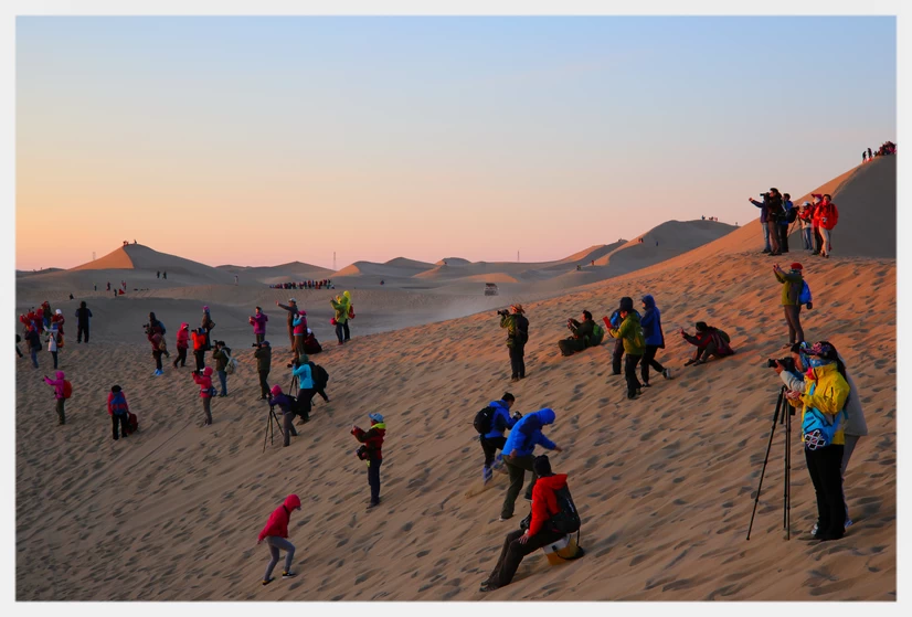 The Badain Jaran Desert provide fantastic opportunities for photography
