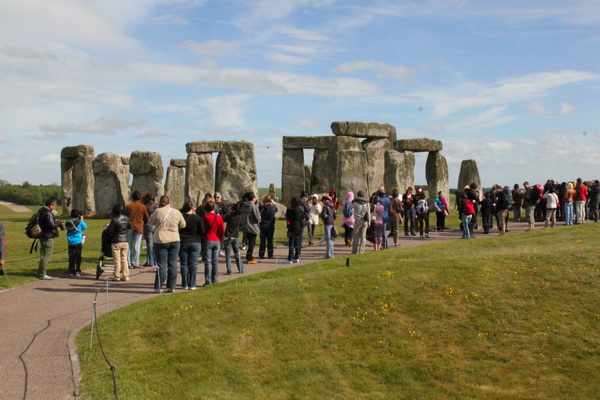 巨石阵的英文名字叫“Stonehenge”