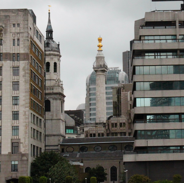 敦大火纪念碑（The Monument to Great Fire of London）