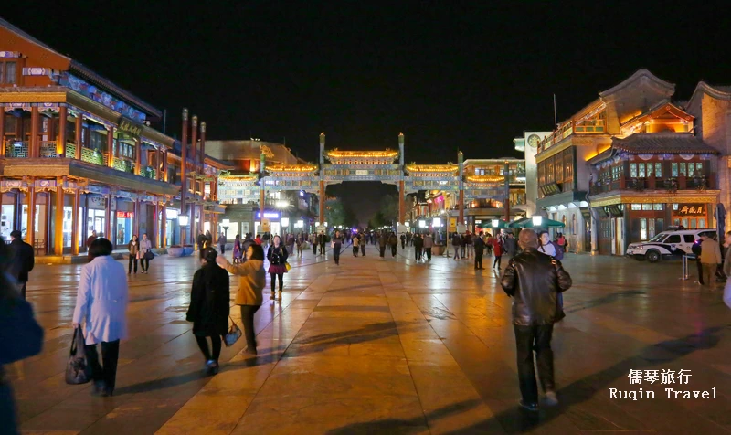 Evening activities in Beijing - Stroll along Qianmen Street