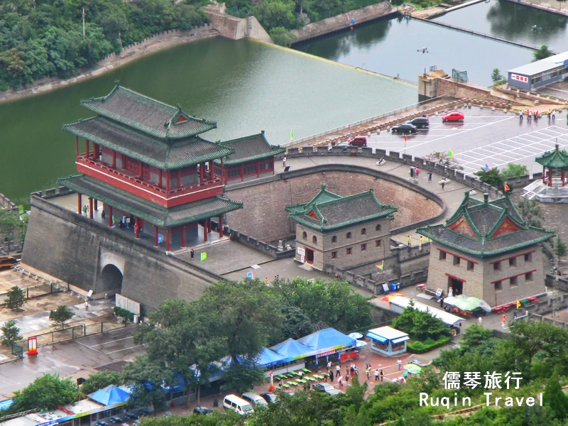 Hike the Juyonghuan Pass Great Wall in September