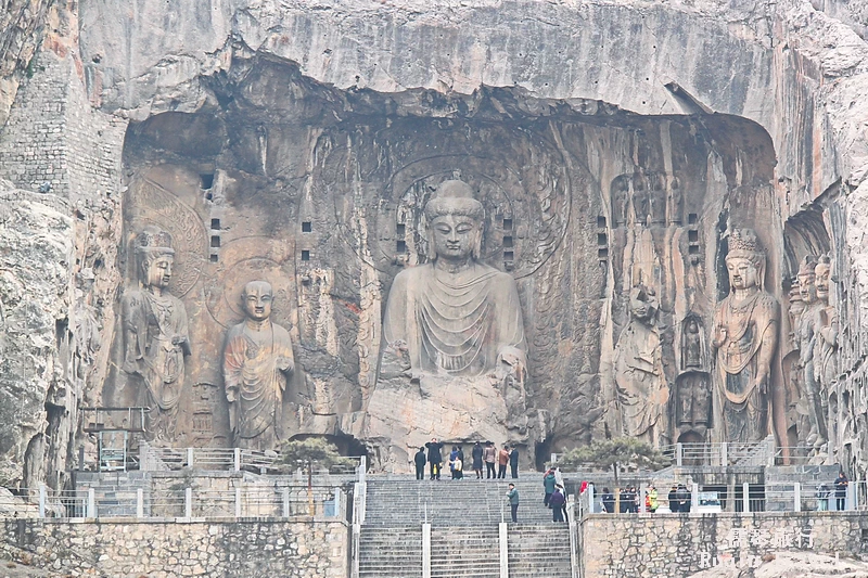 2-Day Beijing Luoyang Tour to Longmen Grottoes and Shaolin Temple