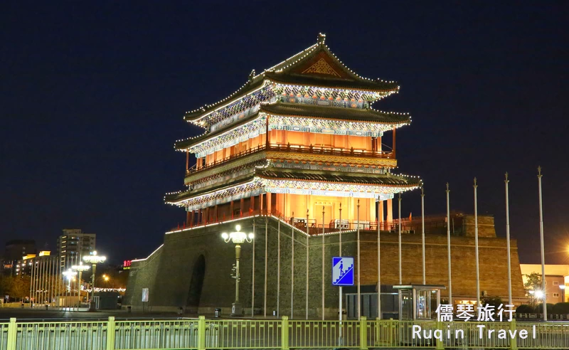 Zhengyangmen Tower at night