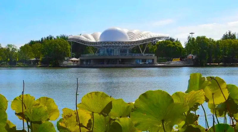 Chaoyang Park  ideal for early morning runs