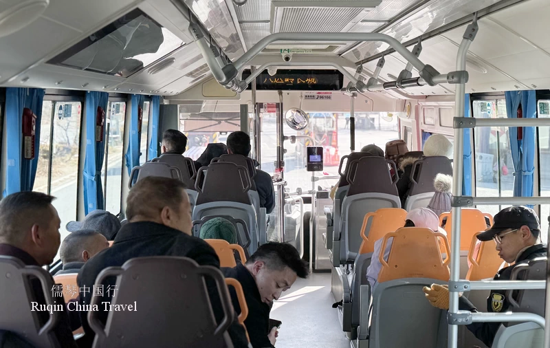 The Bus 879 running betwen Badaling Great Wall and Dingling ( 定陵）