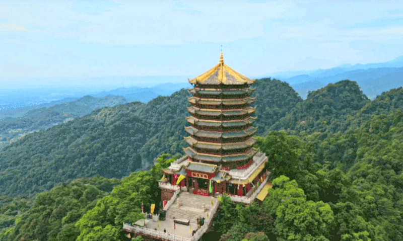 Laojun Pavilion (老君阁)