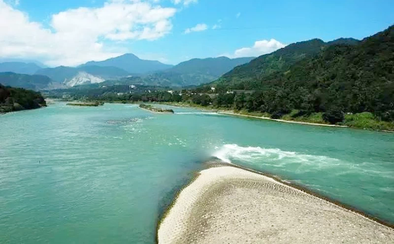 Dujiangyan irrigation system