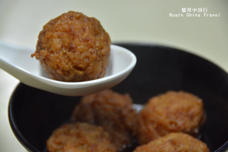 Lion’s Head Meatballs, a must-try food in Shanghai