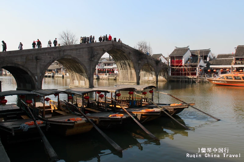 The famous Fangsheng Bridge over Caogang River in Zhujiajiao