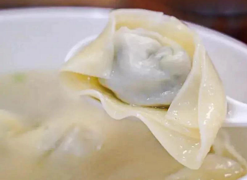 Shanghai-Style Wonton Soup