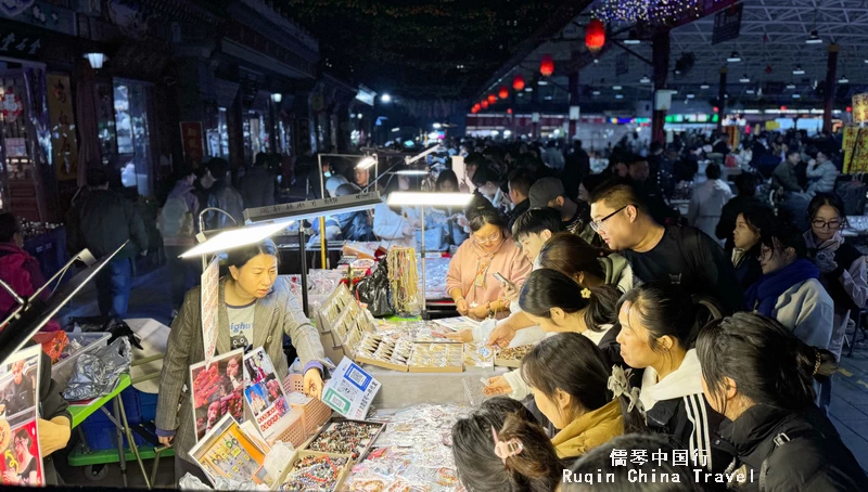 Panjiyuan Ghost Market seen on a Friday evening