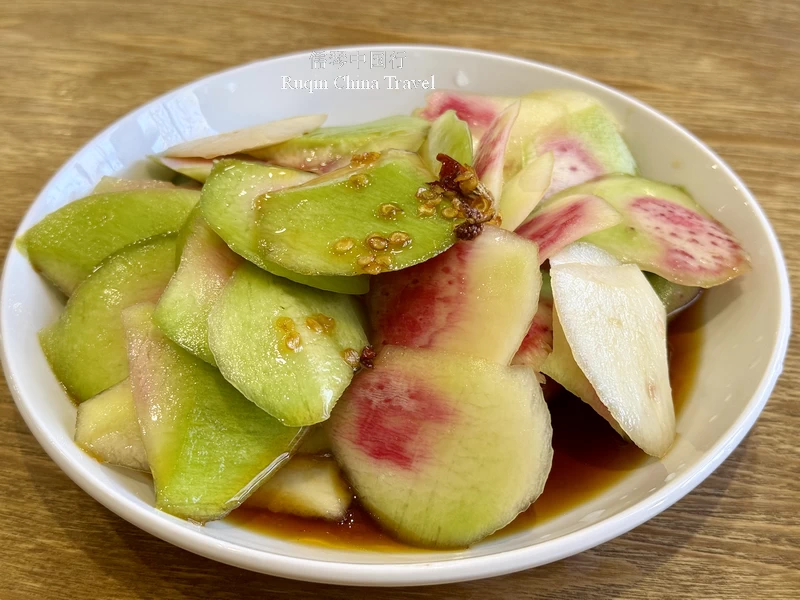 Pickled Radish Skin: A Refreshing Beijing street food