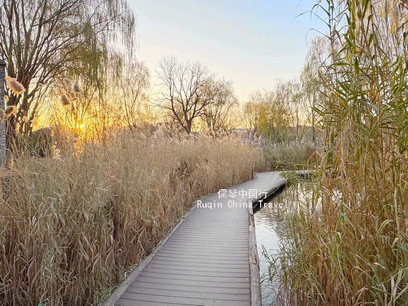 Sanlihe Park in the early morning