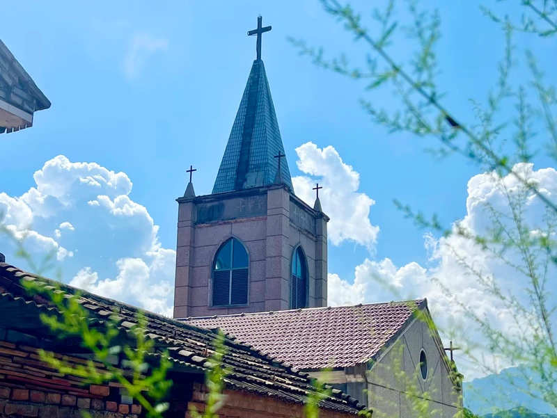 Housangyu Catholic Church，the oldest church in Beijing