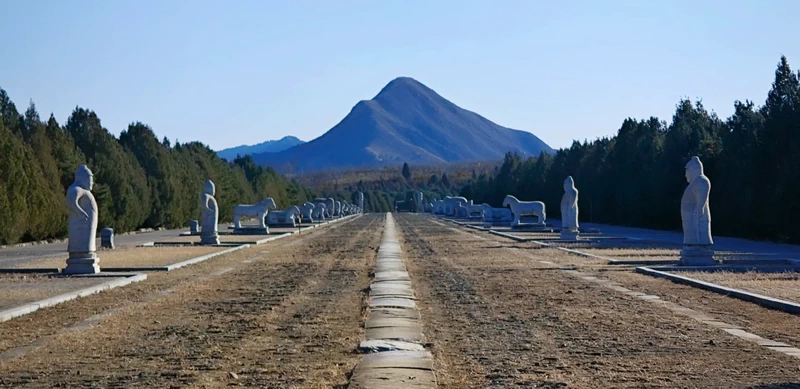 Xiaoling Sacred Road (孝陵神路)