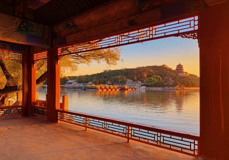 Sunrise over the Summer Palace viewed from Binfeng Bridge