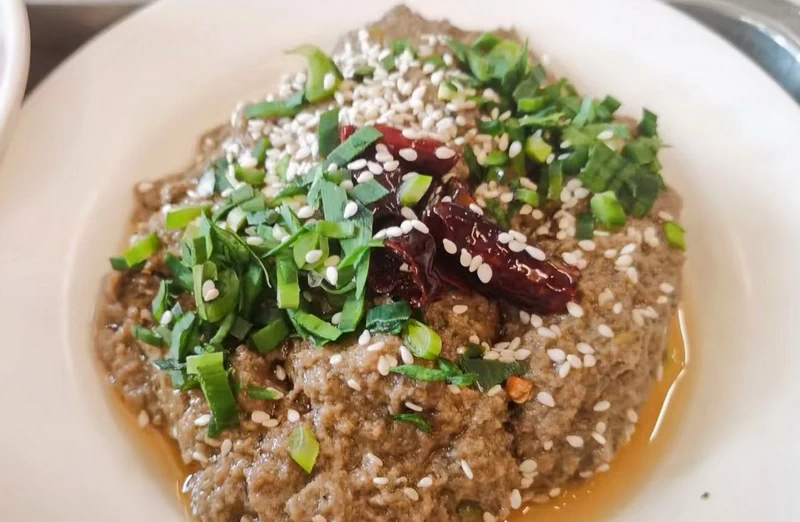 Tofu with Sesame Oil (麻豆腐) at Yaoji Chaogan 