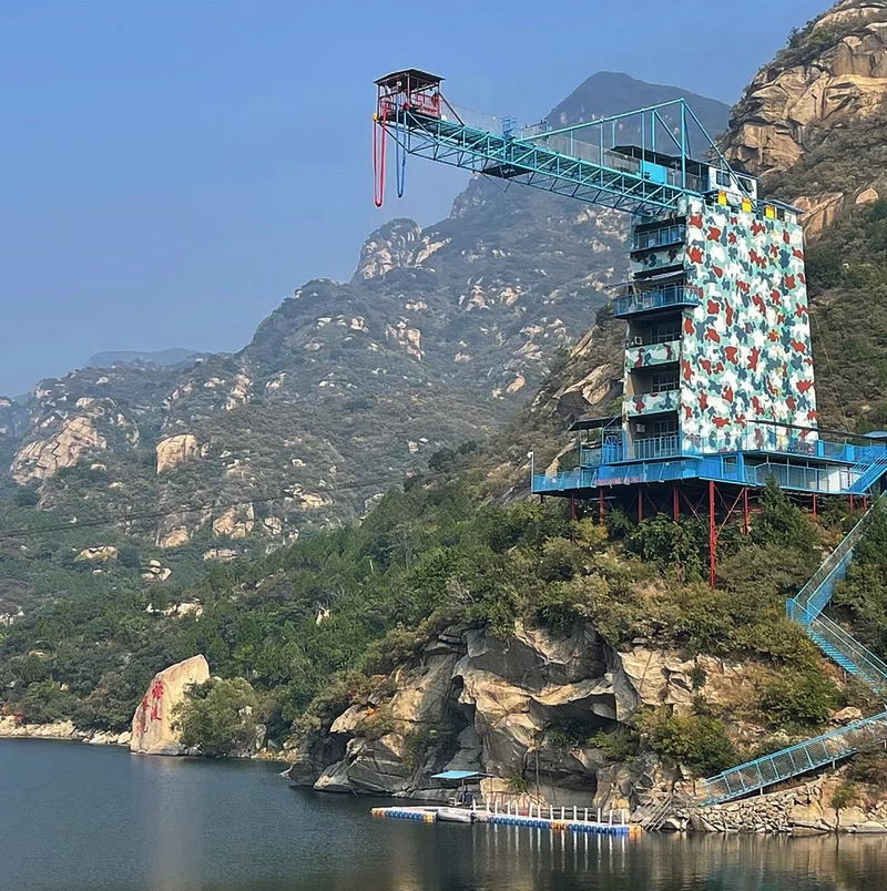 Qinglong Gorge Bungee Jumping in Beijing