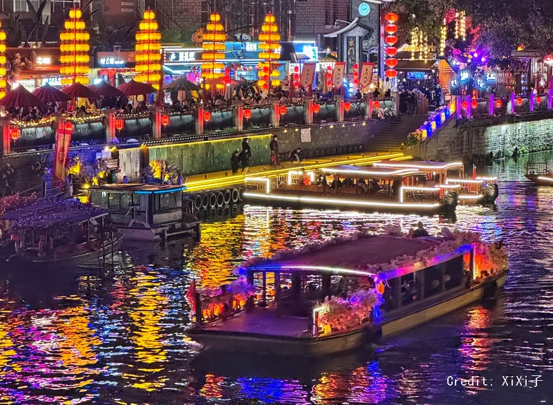 Jinjiang River Night Cruises in Chengdu