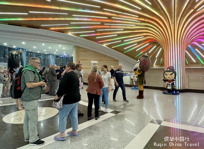 In the lobby of the the ERA 2: Intersection of Time at Shanghai Circus World