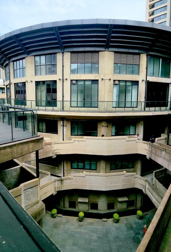 The first to third floors of the Central Circle were originally used as slaughter workshops at 1933 Old Millfun