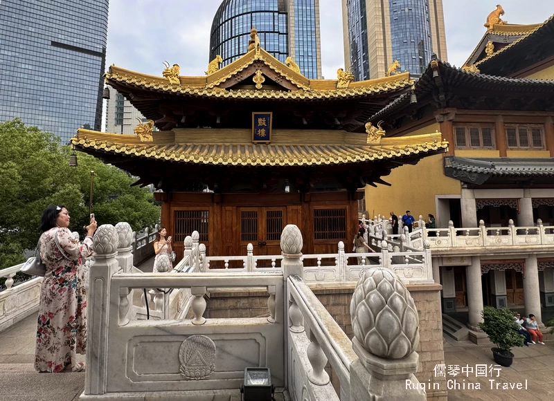 Drum Tower – Where the Ancient Meets the Modern in JIng'an Temple