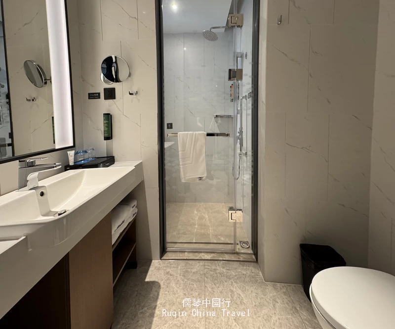 The room offered everything we needed at Hampton by Hilton Suzhou Guanqian Street