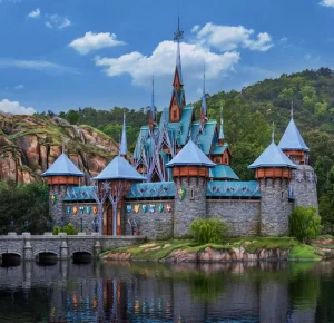 How to book Hong Kong Disneyland