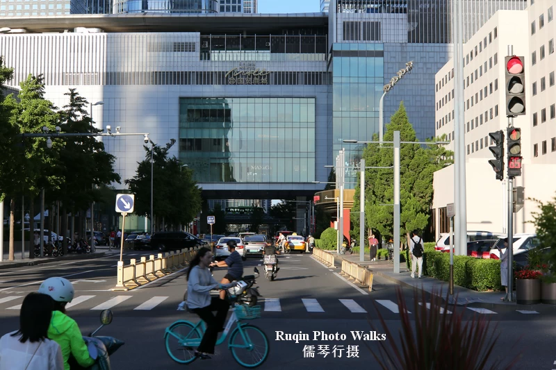 Jingmao Street and China World Mall