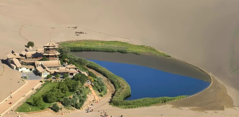 Mingsha Mountain & Crescent Spring