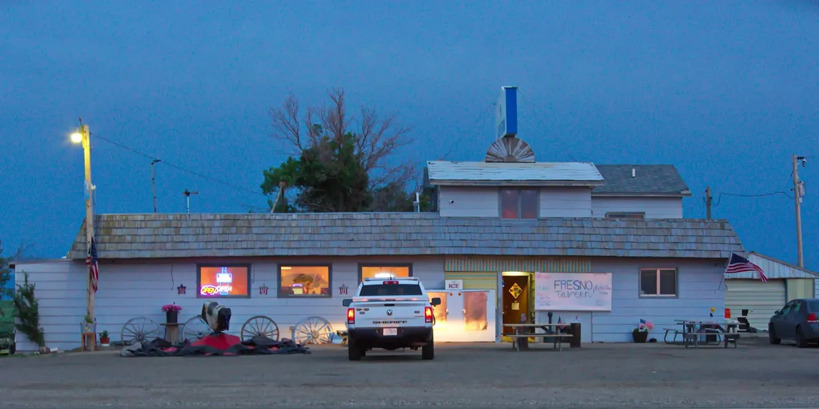 Fresno Tavern on the way from Browning to Havre